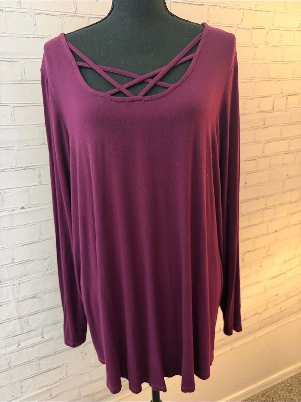 Torrid Crisscross Scoop Neck Long Sleeve Top - Plum size 2x